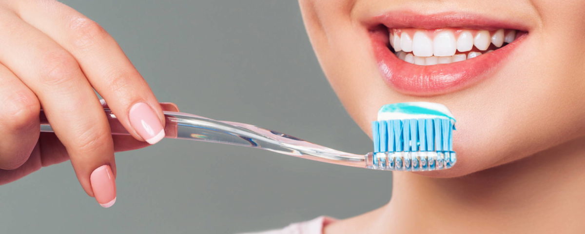jak wybrać najlepszą pastę do zębów dentysta